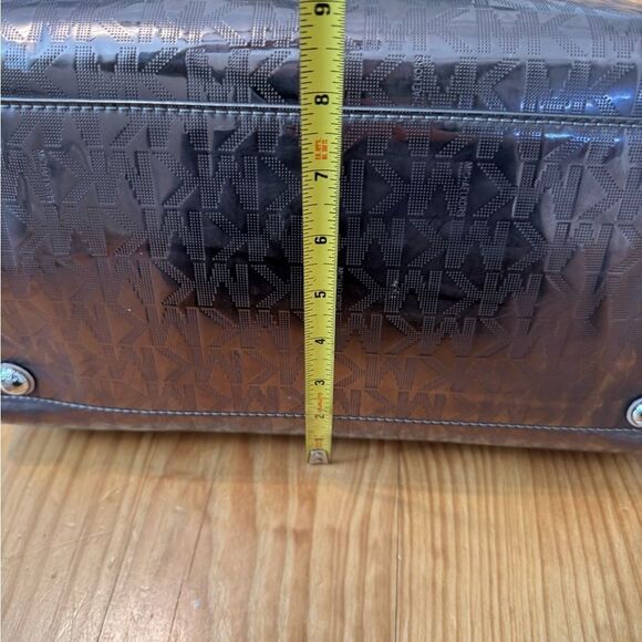 MICHAEL KORS Grayson Metallic Silver Satchel Purse and Matching Wallet - Picture 12 of 16